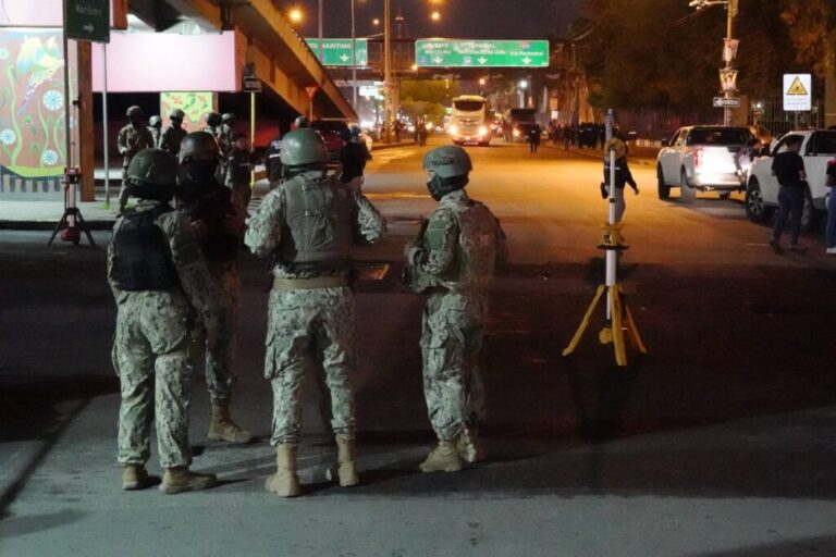 Caso Las Malvinas: pericias de chats, versiones de militares y la posible conexión con una banda definen la fase final del juicio