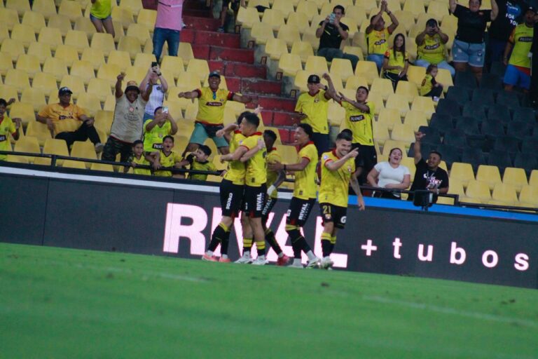 (VIDEO) DOBLETE DE RIVERO: BSC venció al Orense y sueña con el segundo cupo a la Libertadores