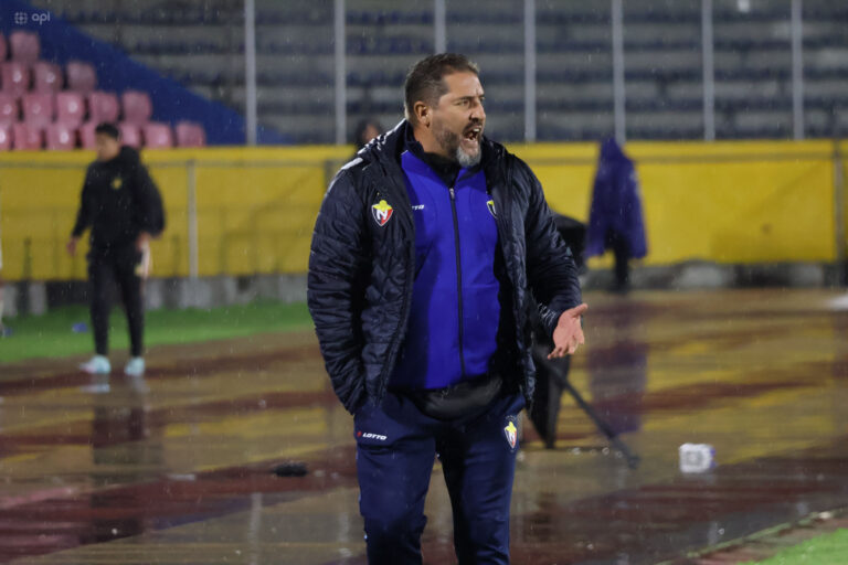 OFICIAL: El Nacional anuncia la salida del DT Juan Carlos Pérez