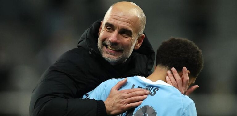 El City de Guardiola prepara su oferta para fichar este enero al defensa de moda