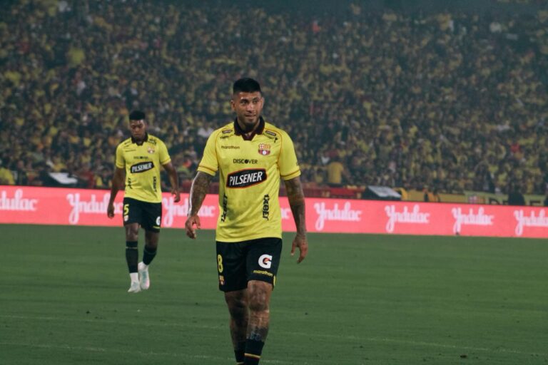 SE VA DE BARCELONA: Milton Céliz regresa al fútbol de Argentina