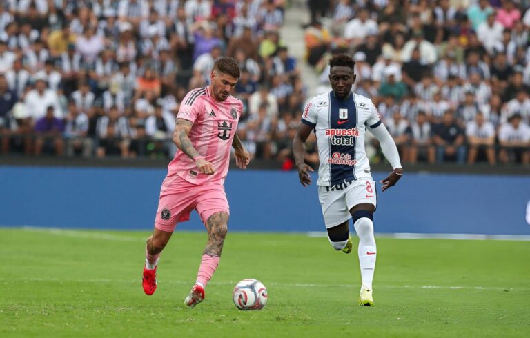 Alianza Lima defendió a Eryc Castillo por ser víctima de racismo por un periodista