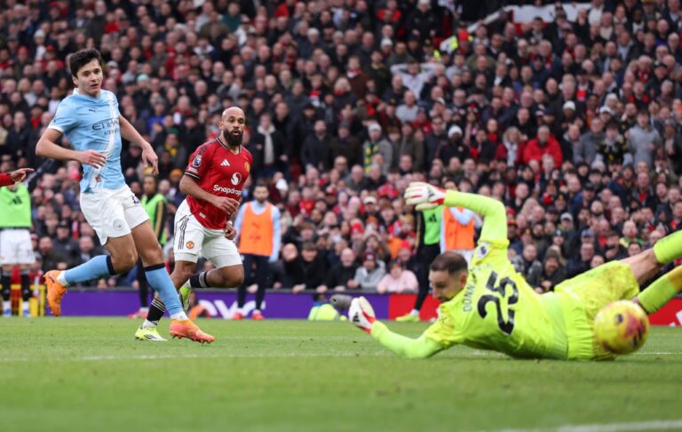 (VIDEO) MANCHESTER SE PINTA DE ROJO: el United derrotó al City en la Premier League