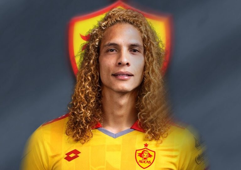 OFICIAL: Stiven Tapiero vuelve a Sociedad Deportiva Aucas