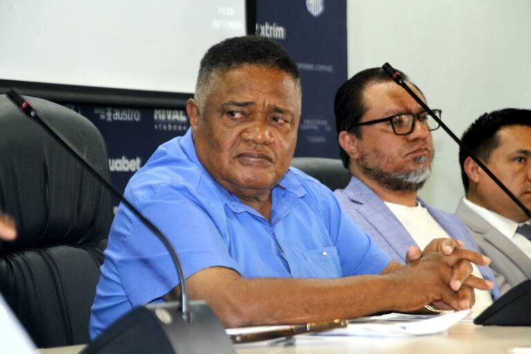 Se ratifica al interventor en Emelec: Juez no dio paso a la acción de protección de Jorge Guzmán