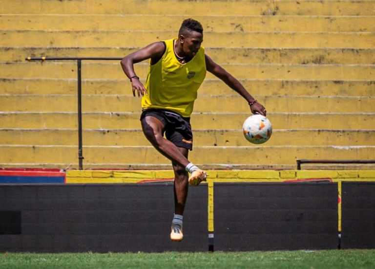 (VIDEO) Gustavo Vallecilla y Bryan Carabalí seguirán en Barcelona SC