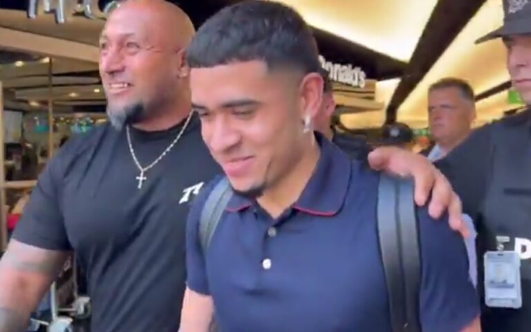 (VIDEO) Kendry Páez ya está en Argentina para firmar con River Plate