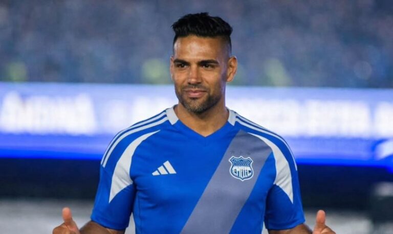 Radamel Falcao recibió una oferta formal de Emelec