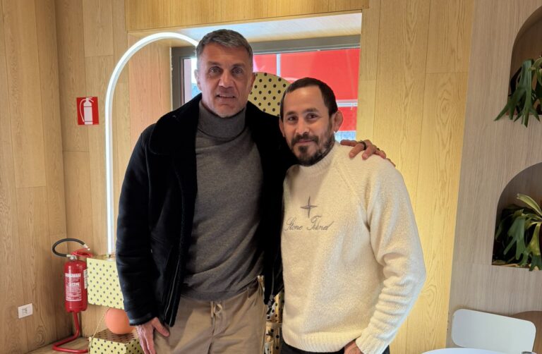 Chito Vera fue por un café junto a Paolo Maldini
