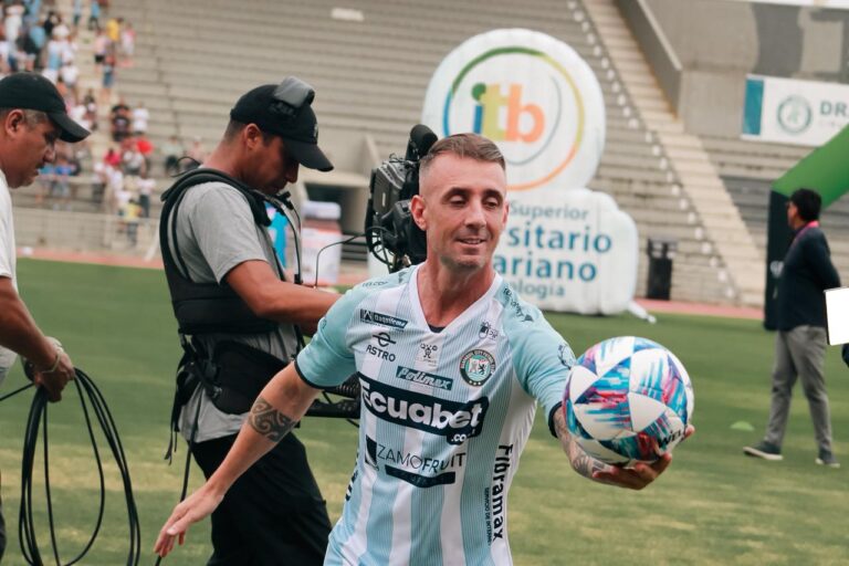 “Lejos de ser un problema, Damián Díaz facilita las cosas. Es el primero en llegar”