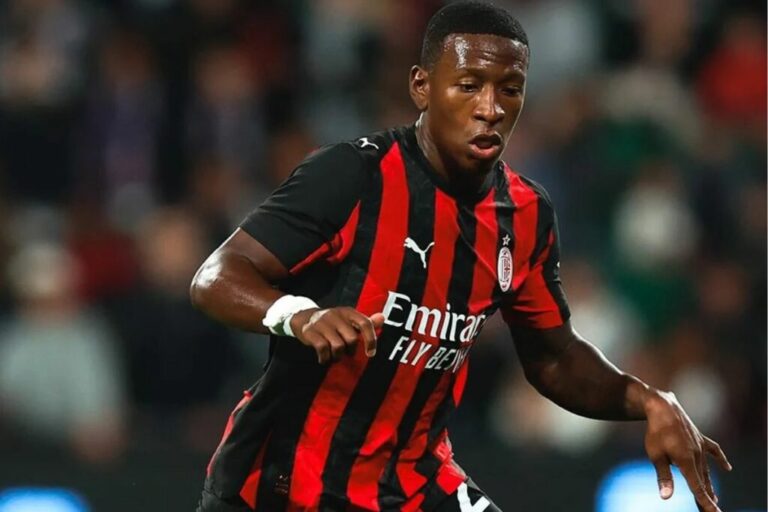 Milan goleó a Bolonia como visitante y sigue de cerca al Inter en la Serie A