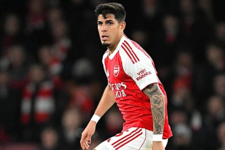 (VIDEO) HINCAPIÉ TUVO MINUTOS: El Arsenal ganó y terminó con 100% de efectividad en la Champions