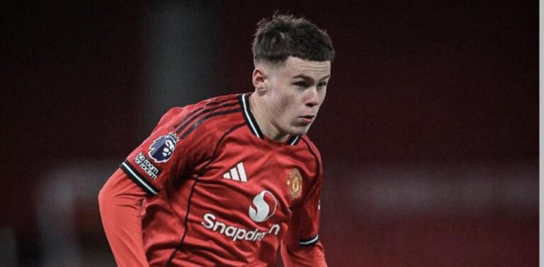 Debut en Old Trafford de Kai, hijo de Wayne Rooney: “Orgulloso de ti”