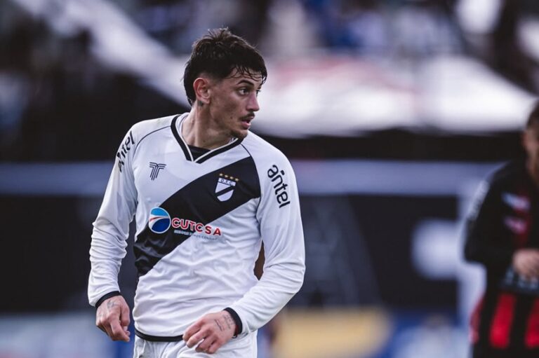 (VIDEO) “Ya me verán”: Sergio Núñez llegó al país para sumarse a Barcelona SC