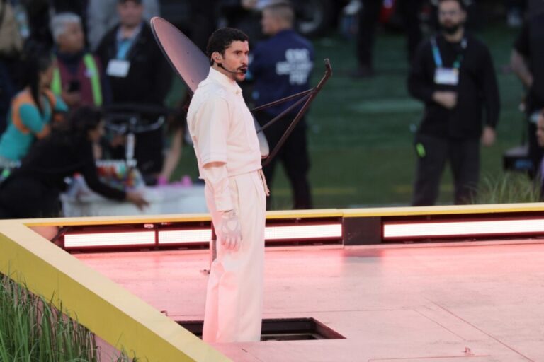 Bad Bunny borra todo su contenido en Instagram y desata especulaciones tras el Super Bowl