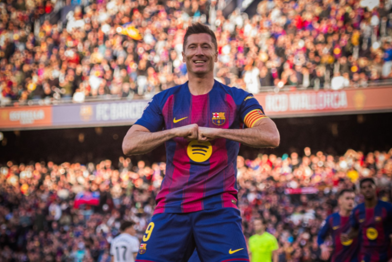 Lewandowski analiza su futuro: cinco ofertas y a la espera de las elecciones del FC Barcelona