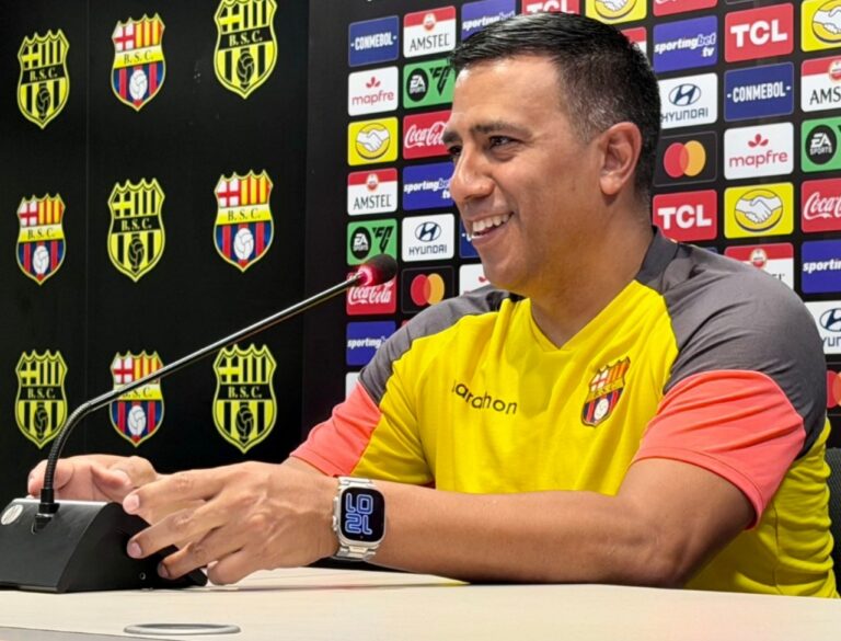(VIDEO) César Farías destaca a BSC y la presión que tiene: “Un club como este parece una selección”