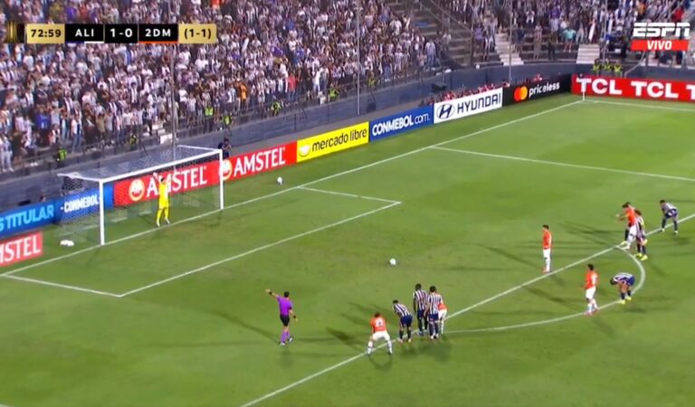 (VIDEO) El INSÓLITO penal de 2 de Mayo para eliminar a Alianza Lima