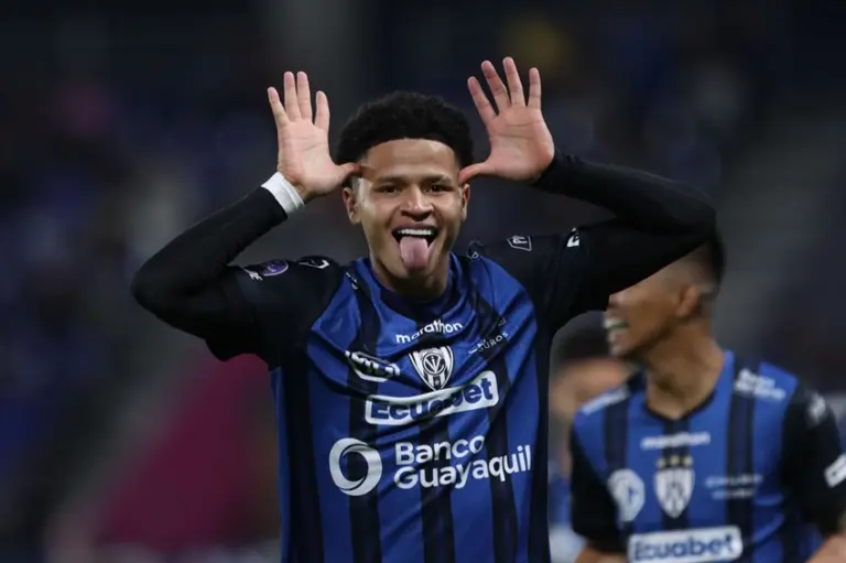 HAY ACUERDO: Patrik Mercado llegará al Sevilla tras el Mundial 2026