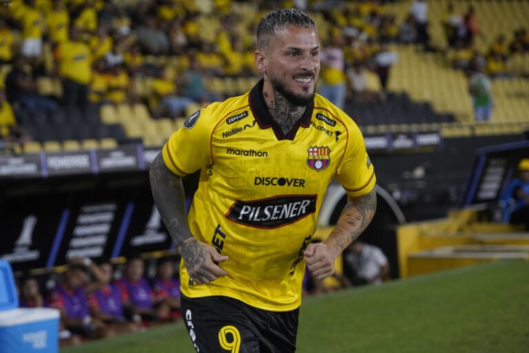 (VIDEO) Darío Benedetto: “Demostramos en Brasil el equipo que somos”