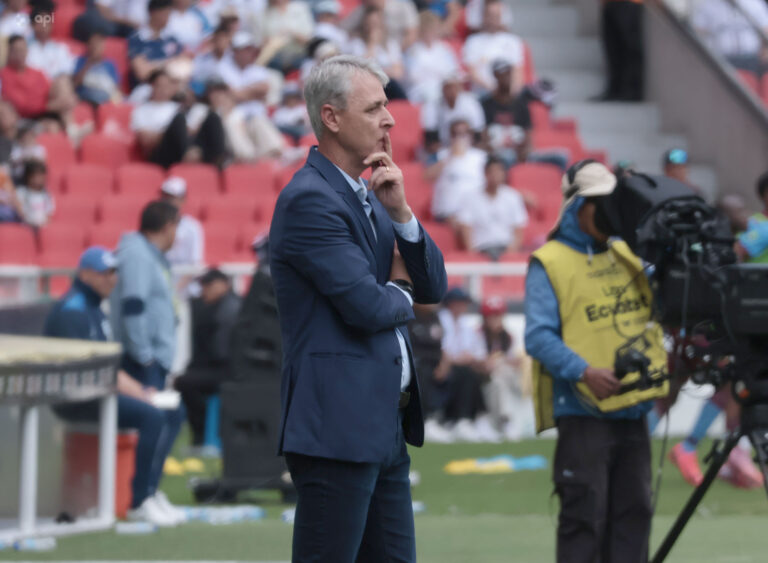 Tiago Nunes: “No existen culpables, el responsable de la derrota soy yo”