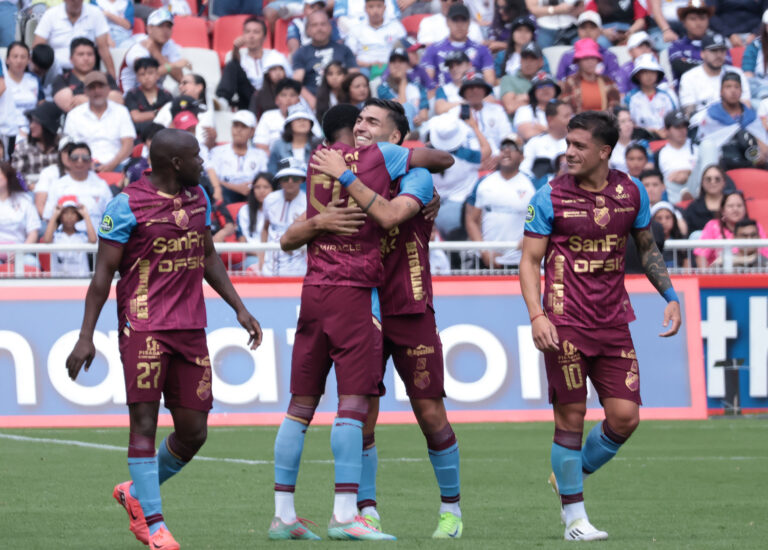 (VIDEO) GOLPE AL ALBO: Macará derrotó a LDU en el Rodrigo Paz