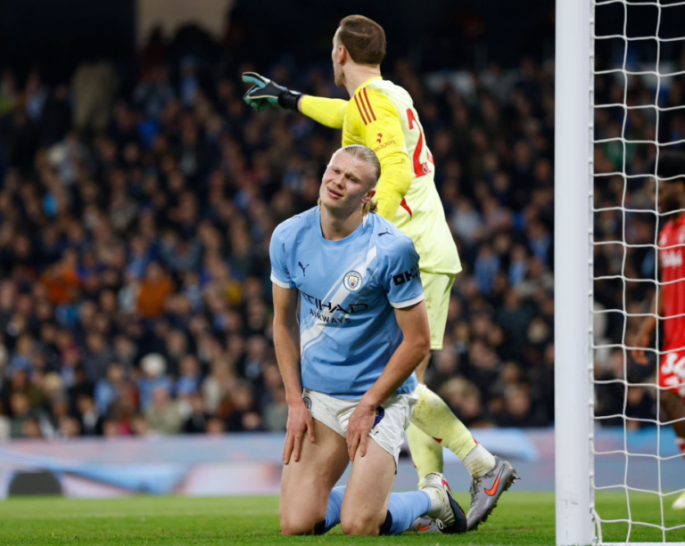 (VIDEO) Manchester City tropezó en casa y se aleja del liderato