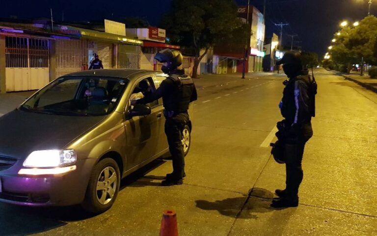 El Ministro del Interior aclara a la ciudadanía el horario del inicio del toque de queda