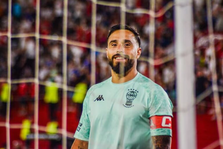 (VIDEO) Hernán Galíndez atajó un penal en la victoria de Huracán ante Belgrano