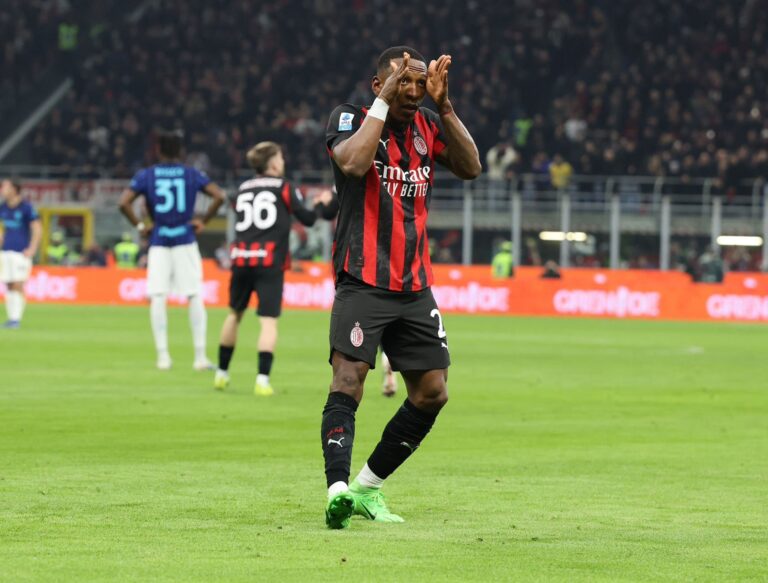 (VIDEO) Milan se queda con el Derby: venció al Inter con gol de Pervis Estupiñán