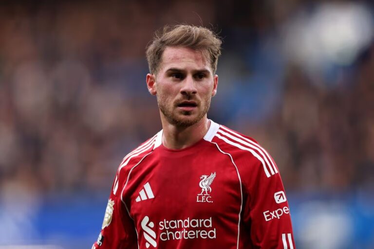 Incertidumbre por la renovación de Mac Allister en Liverpool