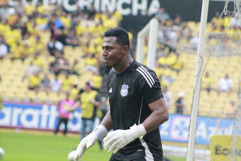 (VIDEO) Pedro Ortiz no seguiría en Emelec y su futuro estaría en Quito