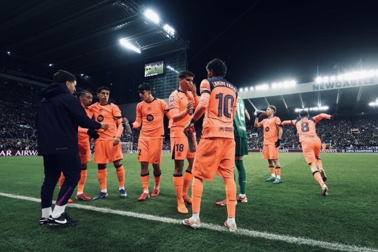 (VIDEO) Barcelona rescata un empate agónico ante Newcastle en la ida de los octavos