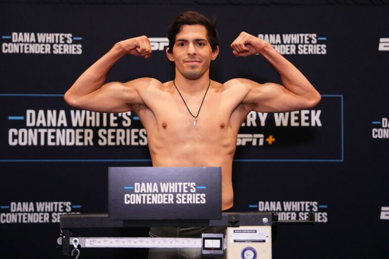 Adrián Luna Martinetti hará su debut en UFC contra Davey Grant
