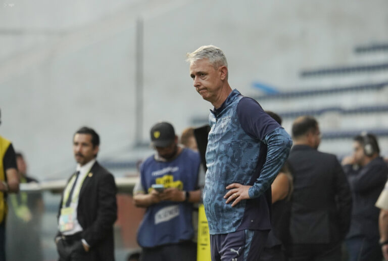 Tiago Nunes tras la caída de LDU: “Seguimos confiando en este equipo”