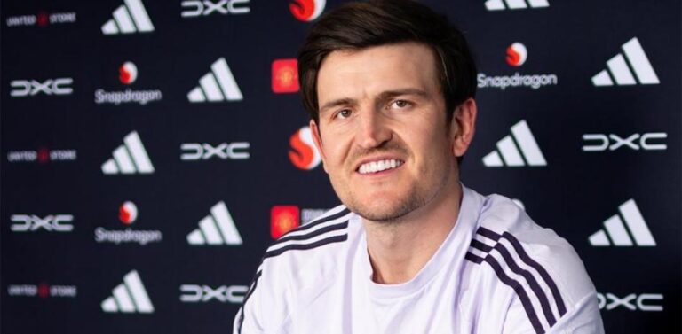 Harry Maguire renueva con el Manchester United