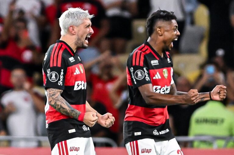 (VIDEO) PUNTAJE PERFECTO: Flamengo goleó 4-1 a DIM por la Copa Libertadores