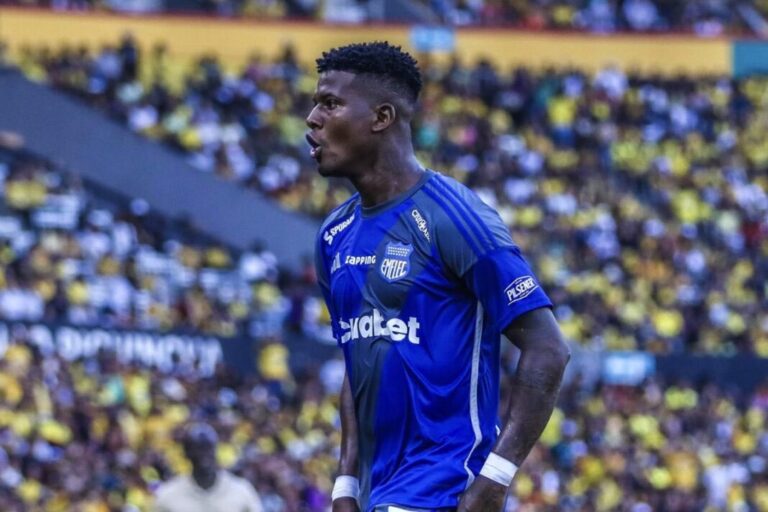 Washington Corozo habría quedado libre tras su salida de Emelec