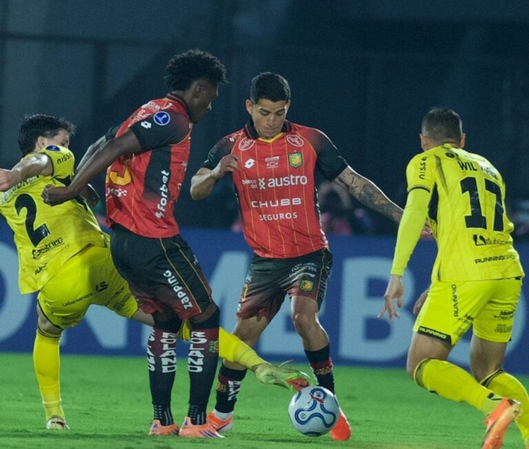 PUNTO VALIOSO: Deportivo Cuenca igualó ante Recoleta por la Sudamericana