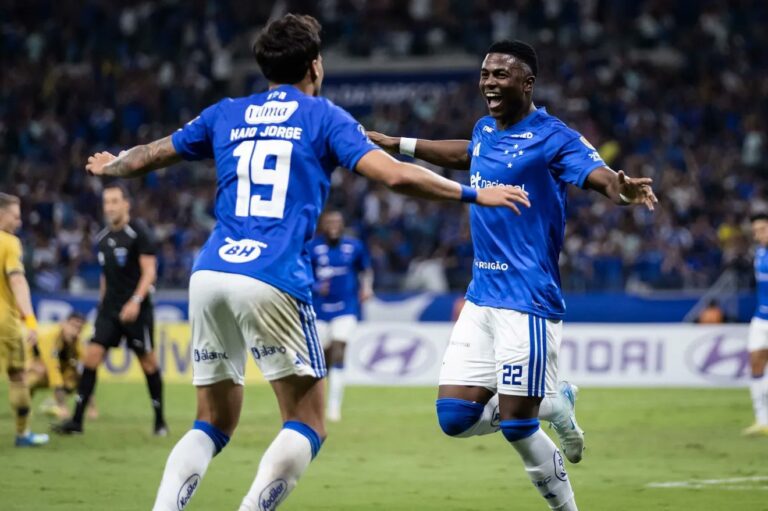 (VIDEO) TRIUNFO CELESTE: Cruzeiro venció a Boca y se prende en el Grupo D