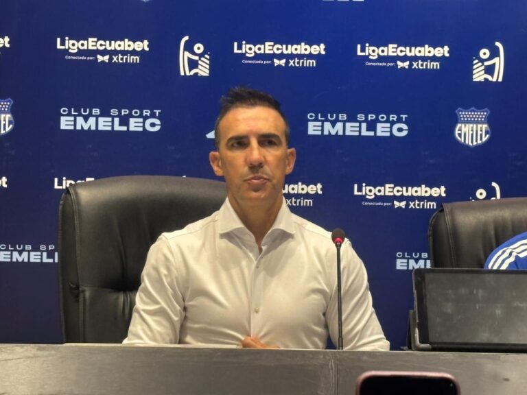 Vicente Sánchez, DT de Emelec: “Hasta el minuto 70 propusimos, la expulsión lo cambió todo”