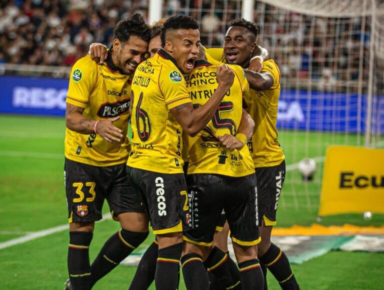 ¿SIN LA LÍNEA DE 3 EN DEFENSA? El posible 11 de BSC para recibir a Cruzeiro por la Libertadores
