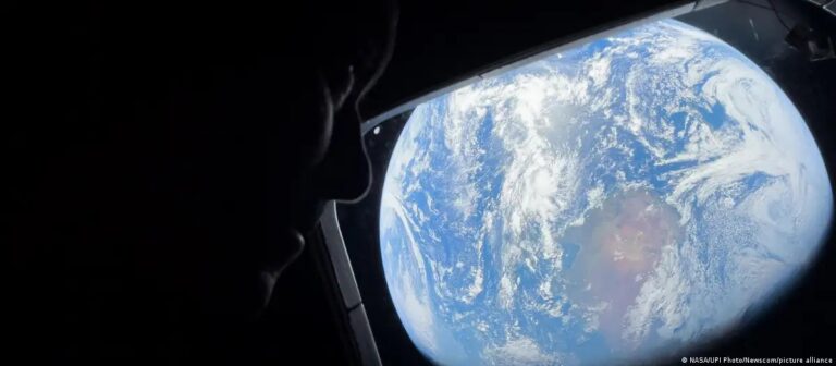 Artemis II inicia maniobra de retorno a la Tierra