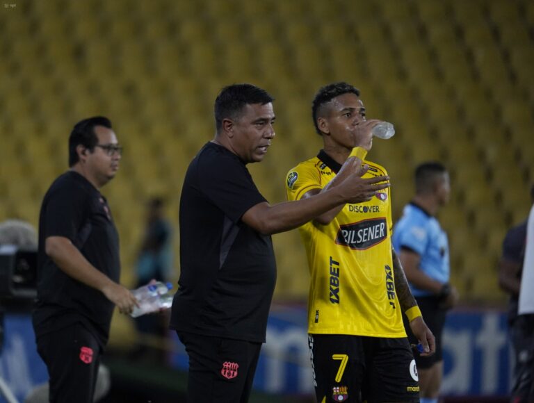 (VIDEO) César Farías: “No voy a permitir tampoco que me griten venezolano de mierda”