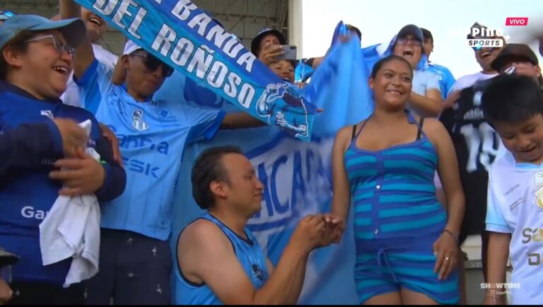 Hincha de Macará le pidió matrimonio a su novia en el entretiempo del partido ante Guayaquil City