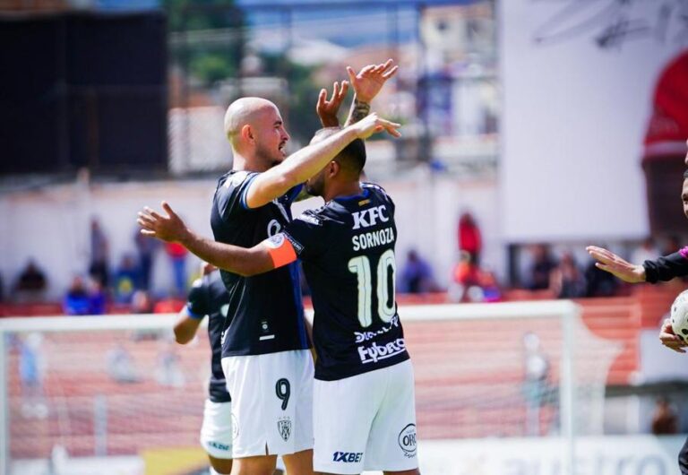 (VIDEO) REMONTADA EN 6 MINUTOS: IDV venció al Deportivo Cuenca