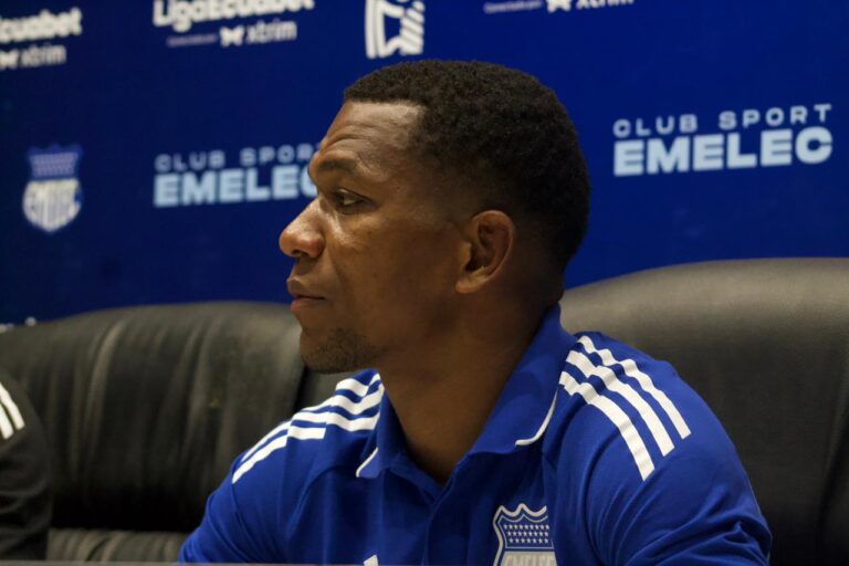 Romario Caicedo: “Somos un equipo grande y debíamos dar la vuelta”