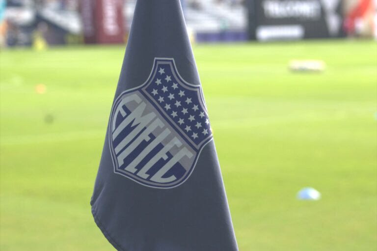 LOS DETALLES: Emelec negocia la salida de Vicente Sánchez y Cristian Nasuti apunta al interinato