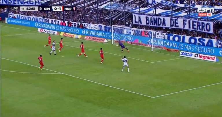 (VIDEO) Galíndez se lució con un tapadón luego de un gran remate de Nacho Fernández