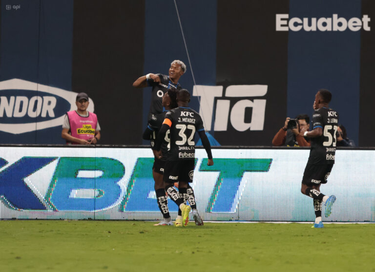 (VIDEO) SUPERPUNTERO: IDV derrotó a BSC y se consolida como líder absoluto